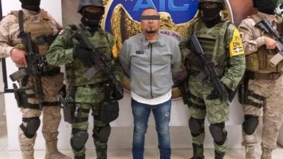 Guanajuato (México), 13 ago (EFE).- Un juez federal vinculó este miércoles a proceso e impuso prisión preventiva al líder del poderoso Cartel Santa Rosa de Lima, José Antonio Yépez Ortiz 'El Marro', por delincuencia organizada en el robo de hidrocarburos en el céntrico estado de Guanajuato.