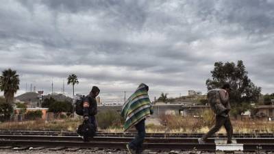 Los centroamericanos se enfrentan a numerosos riesgos en la ruta migratoria hacia los Estados Unidos. AFP.