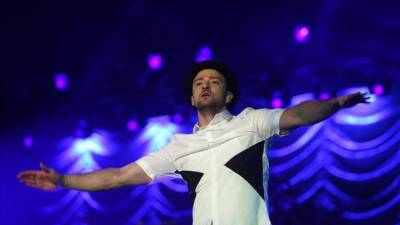 Justin Timberlake se coronó este domingo como el rey de la gala de los Billboard con siete galardones, incluido el de artista y artista masculino del año, en un evento al que Shakira y Ricky Martin pusieron el brillo con sus actuaciones y donde Jennifer López recibió un homenaje a su carrera.EFE
