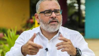 Funes se asiló en Nicaragua luego de que la Fiscalía salvadoreña abriera una investigación en su contra por supuestos actos de corrupción durante su Gobierno.
