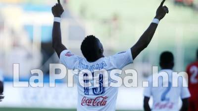 Carlo Costly se colocó como máximo goleador del presente torneo.