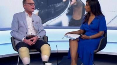 Jaco Nel duante una entrevista a la BBC. Foto cortesía de Infobae.