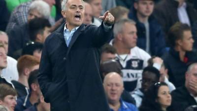 El Chelsea de Mourinho está a 10 puntos del líder provisional de la Premier League, el Manchester City. Foto AFP.