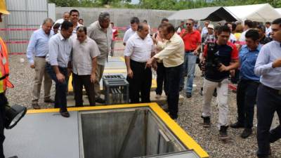 El proyecto lo inauguraron autoridades municipales y ejecutivos de la empresa lotificadora. Fotos Efraín V. Molina.
