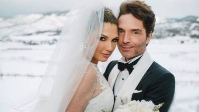 Richard Marx junto a Daisy Fuentes.