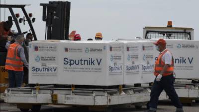 La vacuna rusa fue adquirida por varios países latinoamericanos en el pico más álgido de la pandemia.