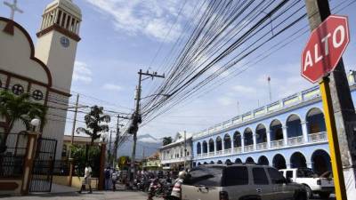 Los ceibeños no observan una obra de gran magnitud desde hace más de un año, producto de embargos.