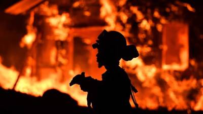 Se han emitido órdenes de evacuación para residentes de las pareas aledañas.// Foto AFP.
