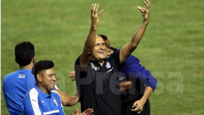 Wilmer Cruz celebrando el segundo gol del Honduras Progreso ante Olimpia en el estadio Nacional.