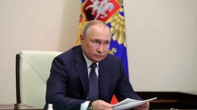 Putin también advirtió a los países “hostiles”, incluyendo a todos los miembros de la UE, que deberán tener cuentas en rublos desde el viernes para comprar gas ruso.