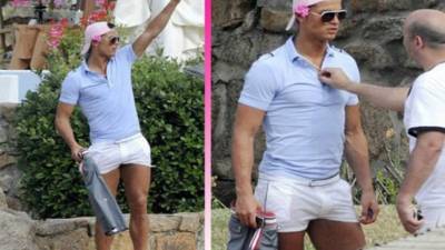 La sexualidad del delantero del Real Madrid, Cristiano Ronaldo, se ha puesto en duda en muchas ocasiones. Esta foto causó revuelo.