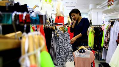 según la experta, es fundamental conocer las exigencias y necesidades del público femenino para atenderlo de la mejor manera.