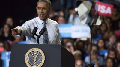Obama pisa el acelerador en su campaña por Hillary a cinco días de las elecciones. AFP.