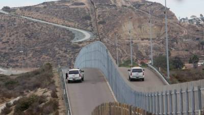 El muro se financiará con dinero del Gobierno estadounidense, que buscará luego que México lo reembolse.
