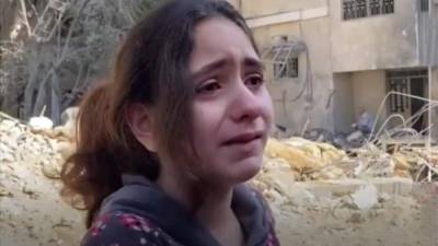 La pequeña Nadine sobrevivió al bombardeo de su barrio en Gaza./