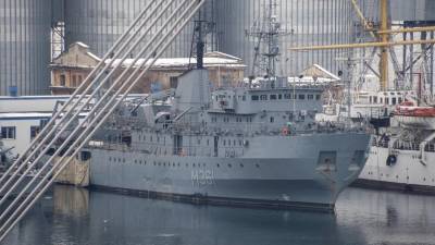 Barcos militares ucranianos en la bahía de la ciudad de Odesa, en una imagen de archivo.