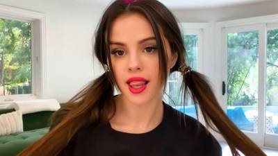 La cantante y actriz Selena Gòmez no puede embarazarse.