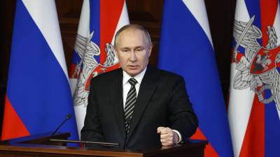 Putin lanza nuevas advertencias contra Occidente tras aumentar el número de tropas desplegadas en la frontera con Ucrania.