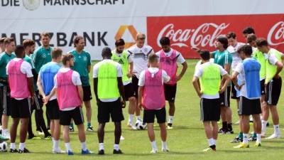 Joaquim Löw es famoso por querer un control total sobre sus jugadores, y le da muy buenos resultados. Foto AFP