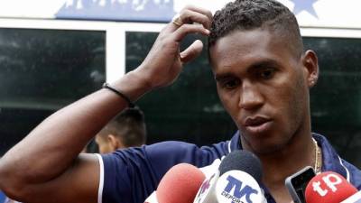 Brayan Beckeles habló ante los medios de comunicación. Foto Delmer Martínez