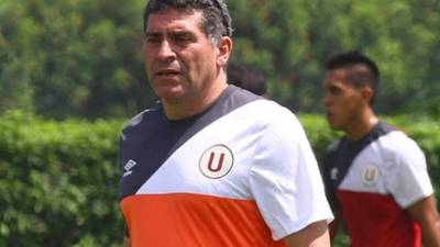 El Universitario del entrenador colombiano está en el penúltimo lugar del torneo Apertura en Perú.