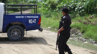 El cadáver de un desconocido fue dejado en una bolsa amarrado de pies y manos.