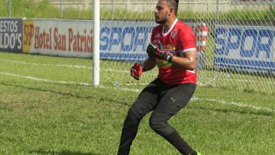 Reyes también sufrió la pérdida de su papá cuando estaba concentrado en España con la Sub 20 hondureña previo al Mundial de Egipto.