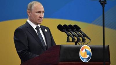 Según el líder del Partido contra el Oscurantismo, Kiril Ganin,referente al tema del ateísmo, 'Putin lo hace para la galería. Para que cuando haya elecciones presidenciales le votemos'. EFE.