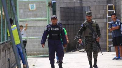 La policía se ha tomado el recinto del cuadro verdolaga. Foto Archivo.