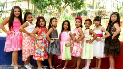 Las pequeñas participantes del reinado infantil de la Feria Juniana 2015 celebrarán un “show” este domingo.