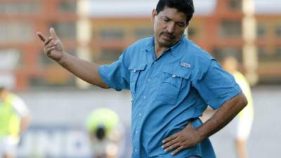 Carlos Martínez es el estratega del Platense.