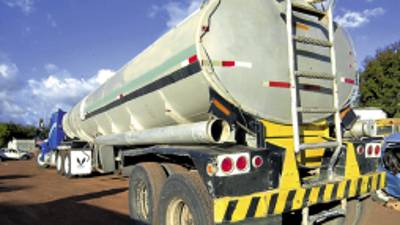 TANQUE DE GASOLINA QUE SE ABIAN ROBADO Y LO DEJARON ABANDONADO EN LA COLONIA QUEZADA