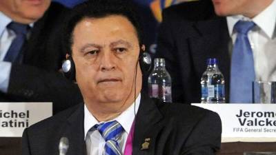 Alfredo Hawit está entre los nuevos 16 acusados de corrupción en la FIFA.