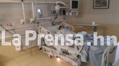 Brayan Escoto (20) fue trasladado a un hospital especializado para quemados.
