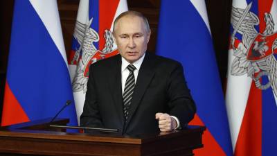 Putin lanza nuevas advertencias contra Occidente tras aumentar el número de tropas desplegadas en la frontera con Ucrania.