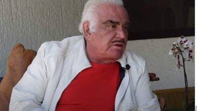 El estado de salud de Vicente Fernández es delicado.