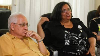 La rectora Julieta Castellanos en reunión con Francisco Herrera, director de la Unah-vs. Foto: Wendell Escoto