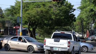 Caos vehicular en el sitio todos los días. Foto: Yoseph Amaya