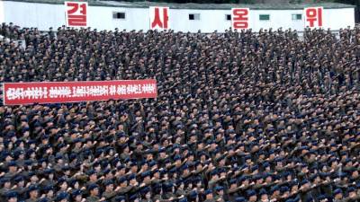 El régimen de Kim Jong-un aseguró que unos 3,5 millones de jóvenes y soldados retirados han solicitado alistarse en el Ejército para luchar contra Estados Unidos, en medio de un episodio de alta tensión verbal entra Washington y Pyongyang.