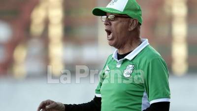 Jairo Ríos no sigue como entrenador del Platense. Foto Neptalí Romero