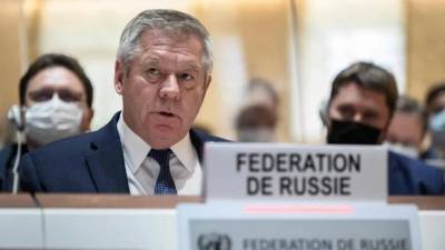 El embajador ruso ante la ONU en Ginebra, Gennady Gatilov, denunció que el Gobierno de Biden se niega a informar sobre sus actividades “militares y biológicas” en Ucrania.