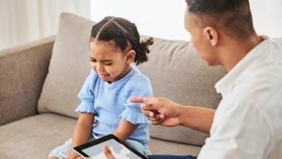 Psicología infantil: ¿Cómo manejar las rabietas tecnológicas de los niños?