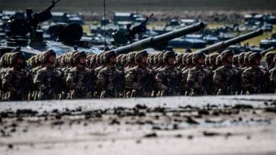 Soldados chinos realizan maniobras militares luego de que el presidente Xi Jinping afirmara que 'China debe ser y será reunificada'.