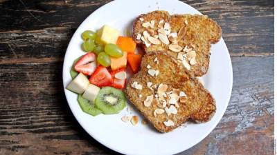 El desayuno debe ser equilibrado, ya que le dá energía para el día.