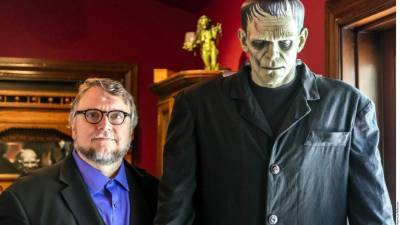 La cabeza de Frankenstein, dice el director mexicano Guillermo del Toro, se hizo con la intención de ofrecer el mismo impacto que la gente tuvo la primera vez que lo vieron en grande en cine.
