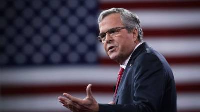 Jeb Bush afirmó que el Gobierno de EUA debe enfocarse en que los indocumentados aprendan inglés y en enseñarles a no romper las reglas.