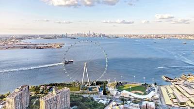 The New York Wheel se estrenará en 2017.