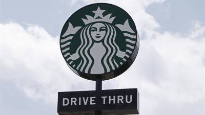 Starbucks cubrirá costes de viaje a empleadas que quieran abortar
