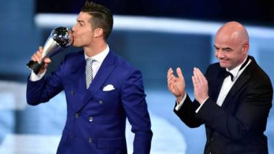 Cristiano Ronaldo ganó el premio The Best al mejor futbolista del año 2016. Foto AFP