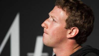 El tono de Zuckerberg en su publicación esta de disculpa hacia los usuarios, al reconocer que les había fallado a la hora de proteger sus datos.